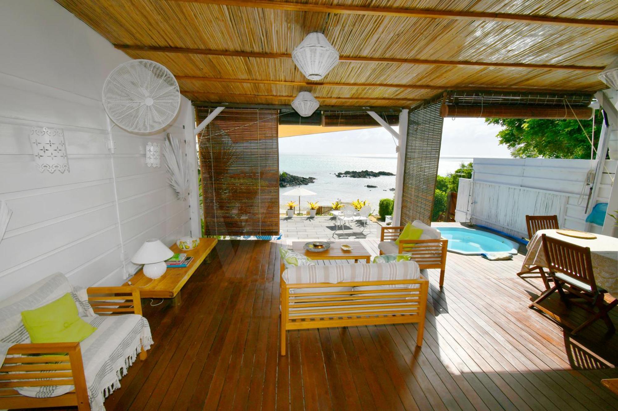 Meerana Cheerful Beachfront Cottage With Jacuzzi Grand Gaube Luaran gambar